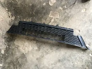 Toyota RAV4 2016-2018 Lower Grill