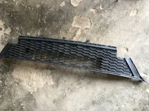 Toyota RAV4 2016-2018 Lower Grill
