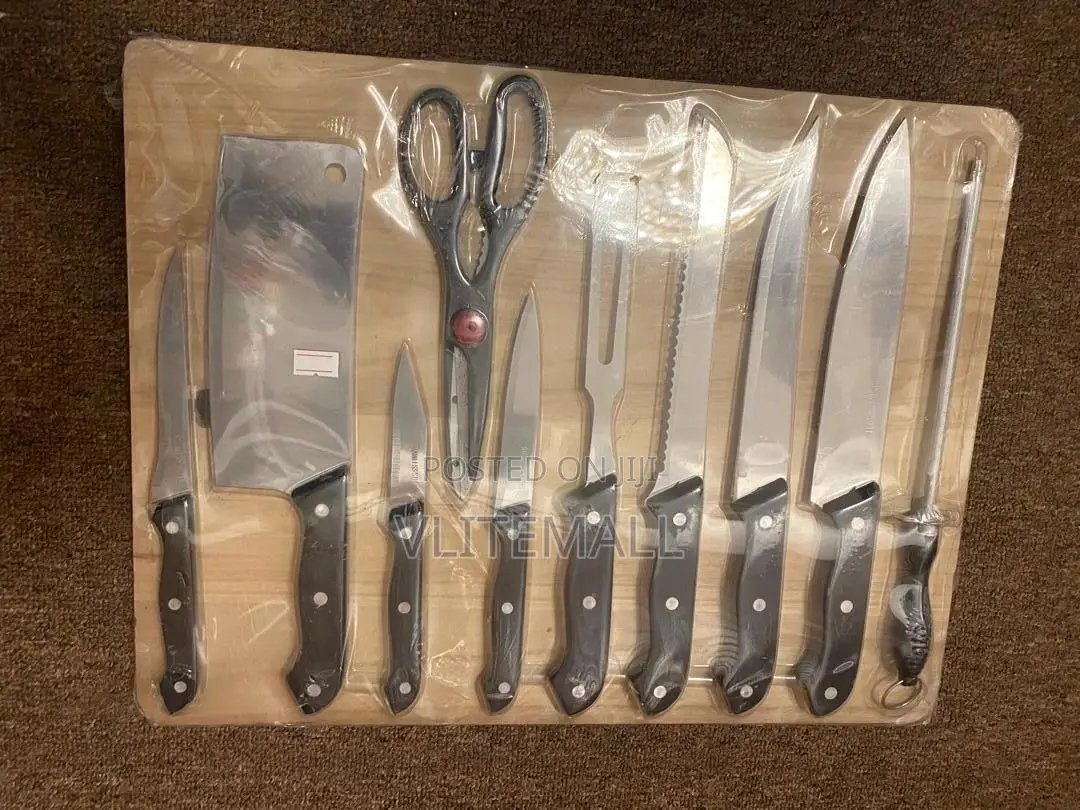 Knife Set With Cutting Board