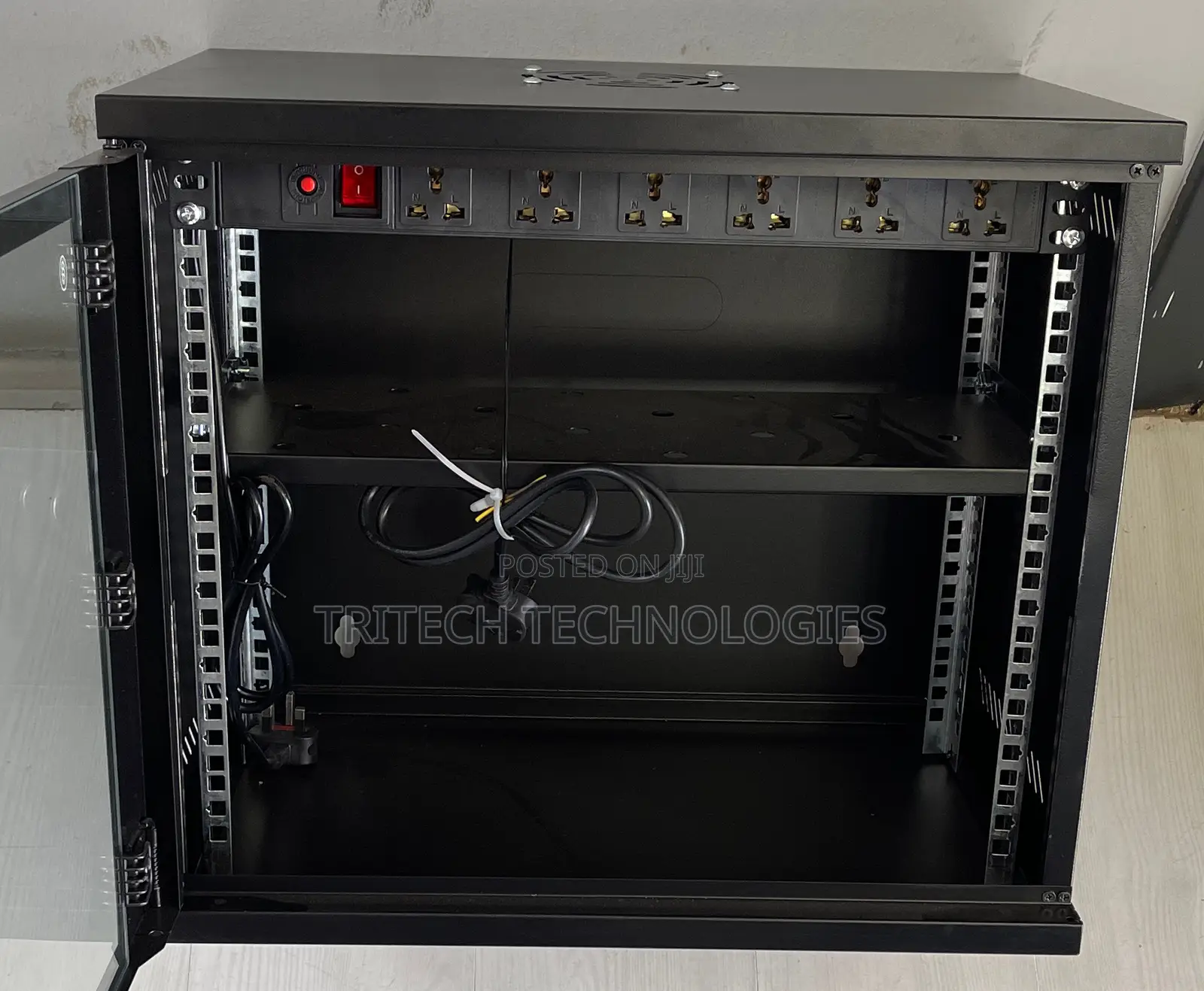 9u Cabinet 520x350x450 With Fan Pdu Tray