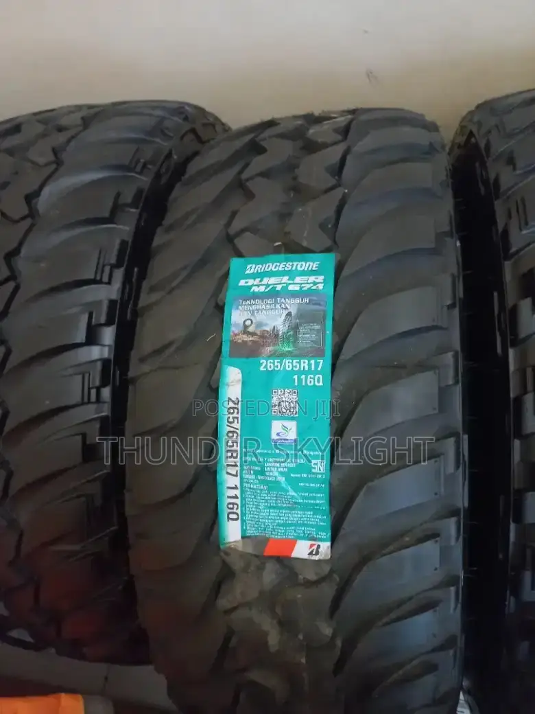 265/65r17 Bridgestone Mud Terrain Tire Dueler M/T 674