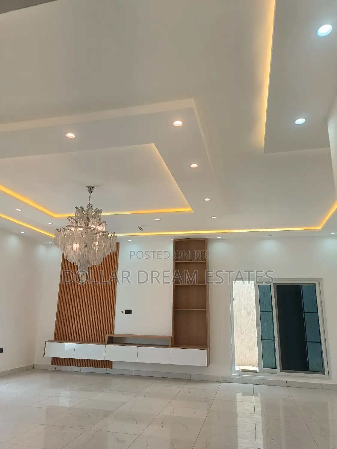 7bdrm House in East Legon for sale