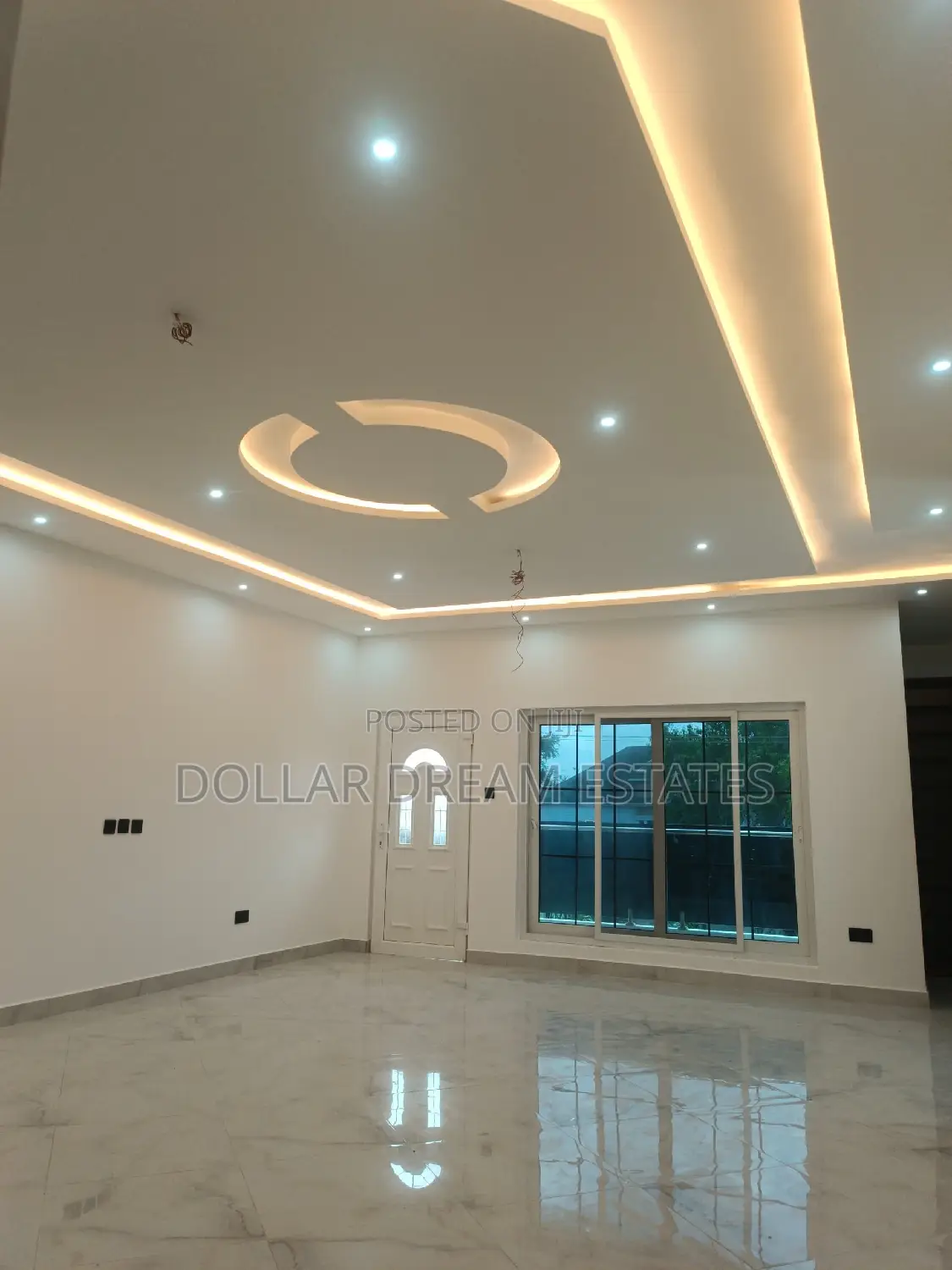 7bdrm House in East Legon for sale