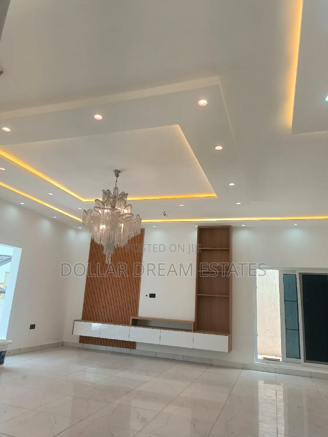 7bdrm House in East Legon for sale