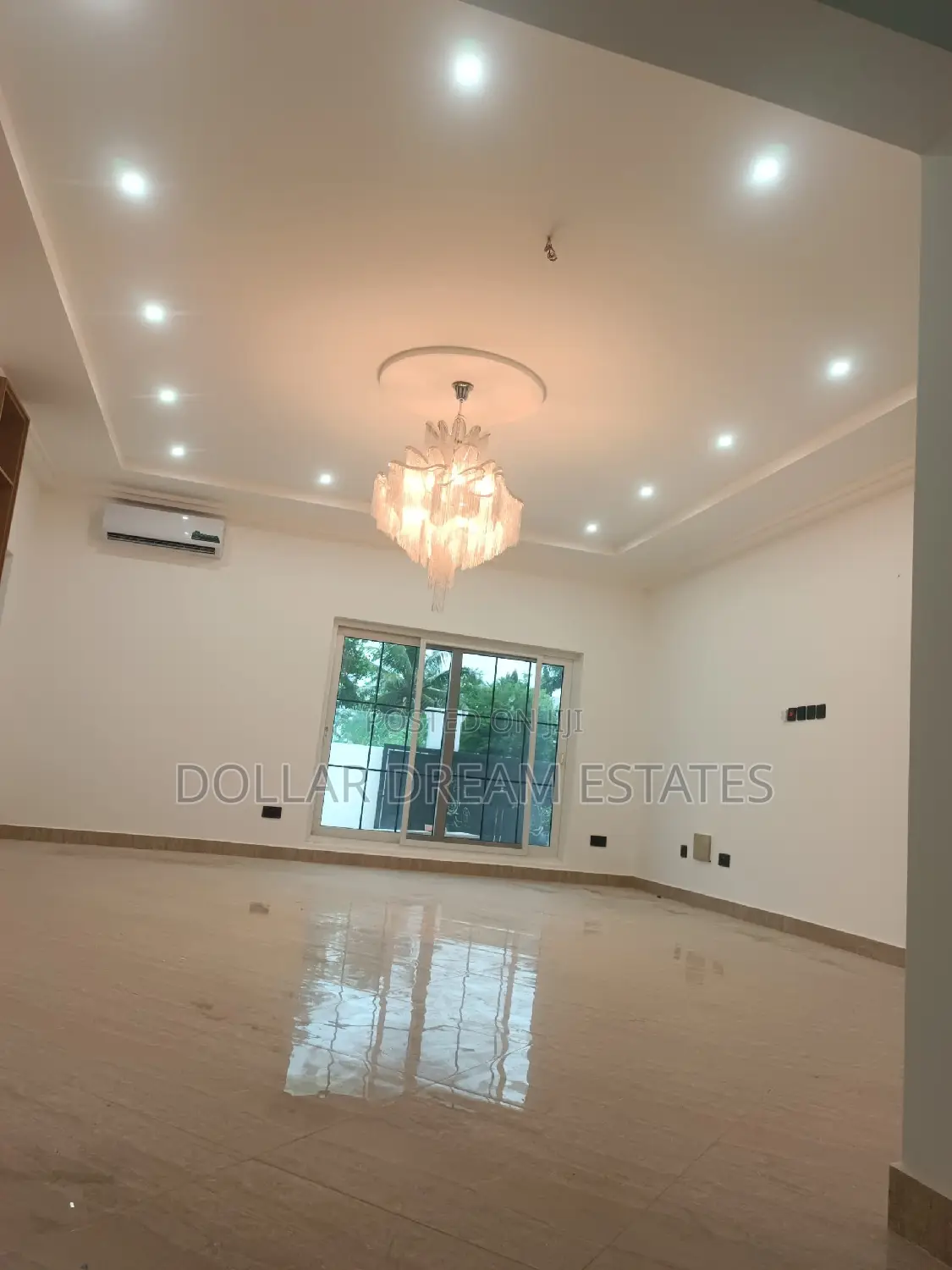 7bdrm House in East Legon for sale