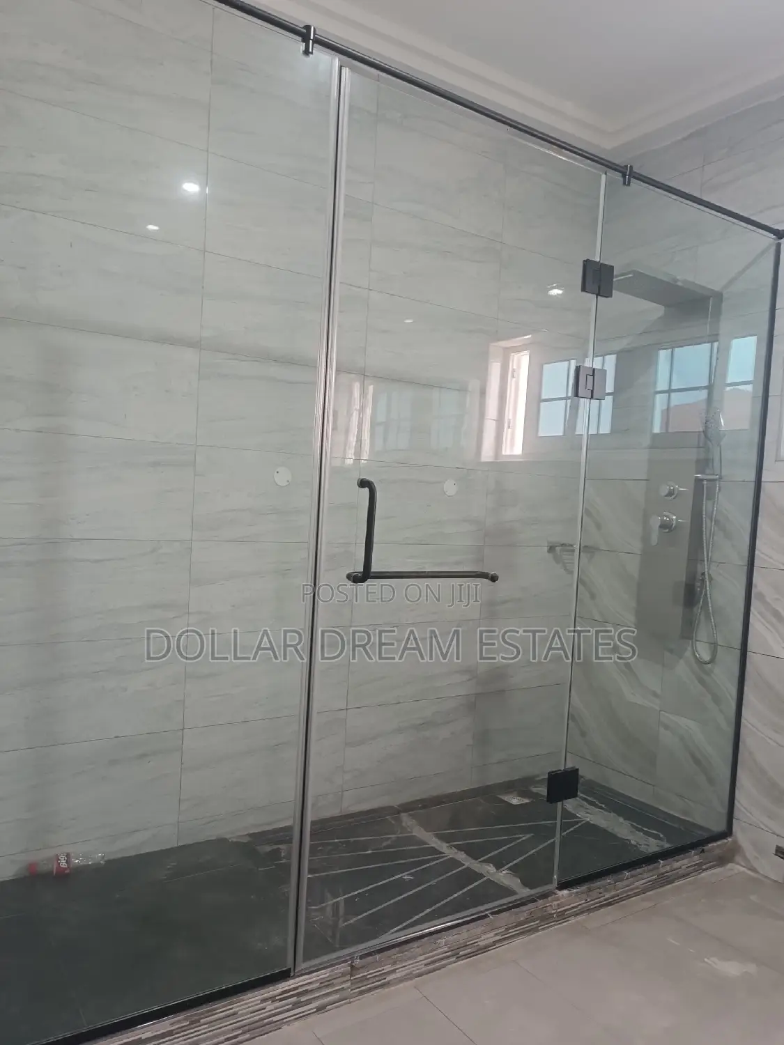 7bdrm House in East Legon for sale