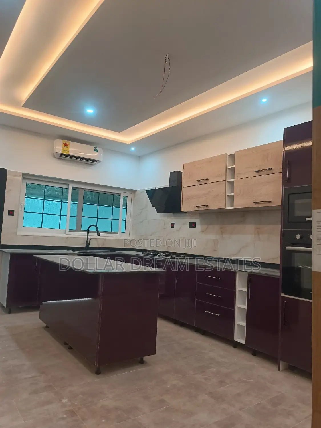 7bdrm House in East Legon for sale