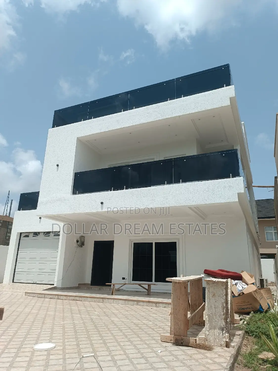7bdrm House in East Legon for sale