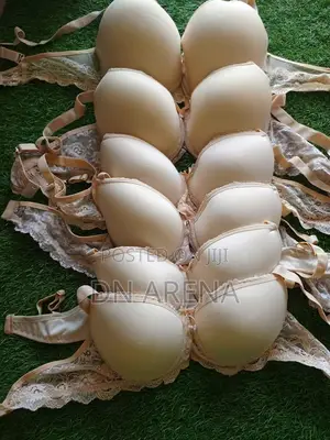 Smooth Bra Gh420 a Dozen of 12 Pieces.