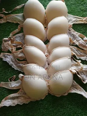 Smooth Bra Gh420 a Dozen of 12 Pieces.