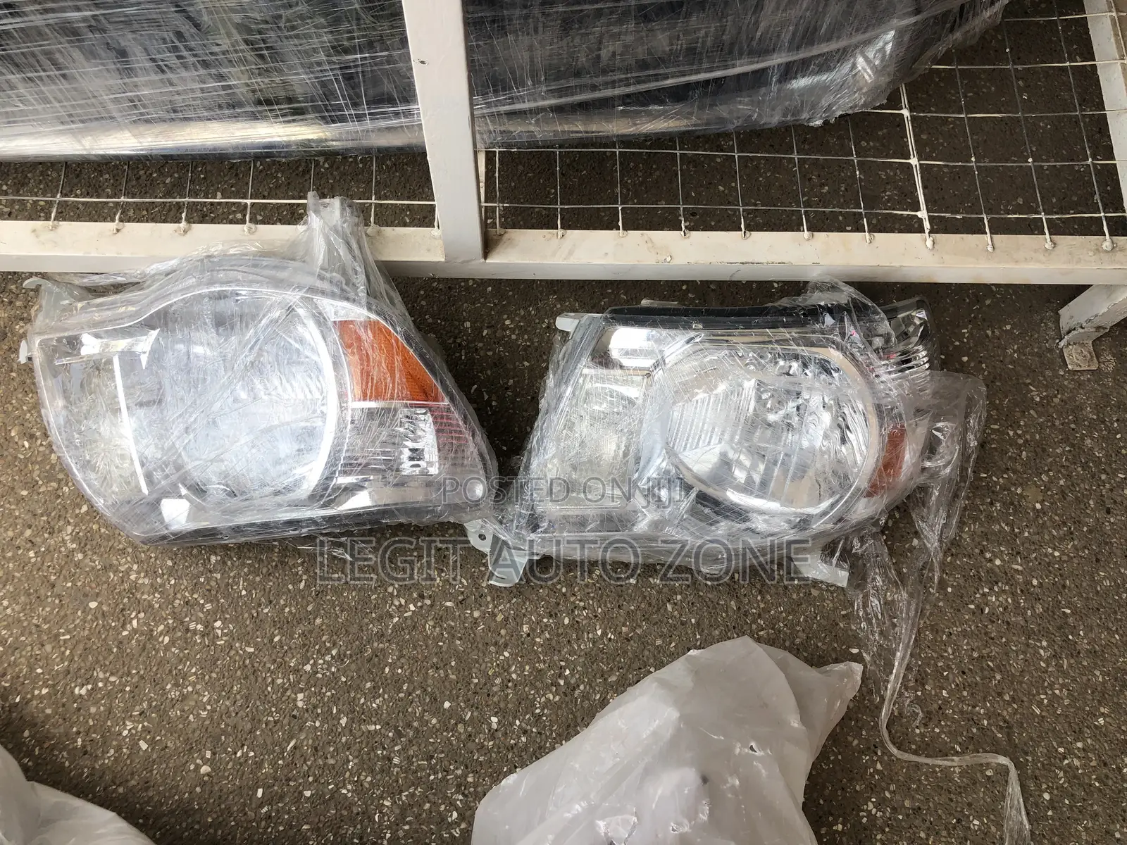 Toyota Tacoma 2005- 2011 Headlight Pair
