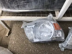 Toyota Tacoma 2005- 2011 Headlight Pair