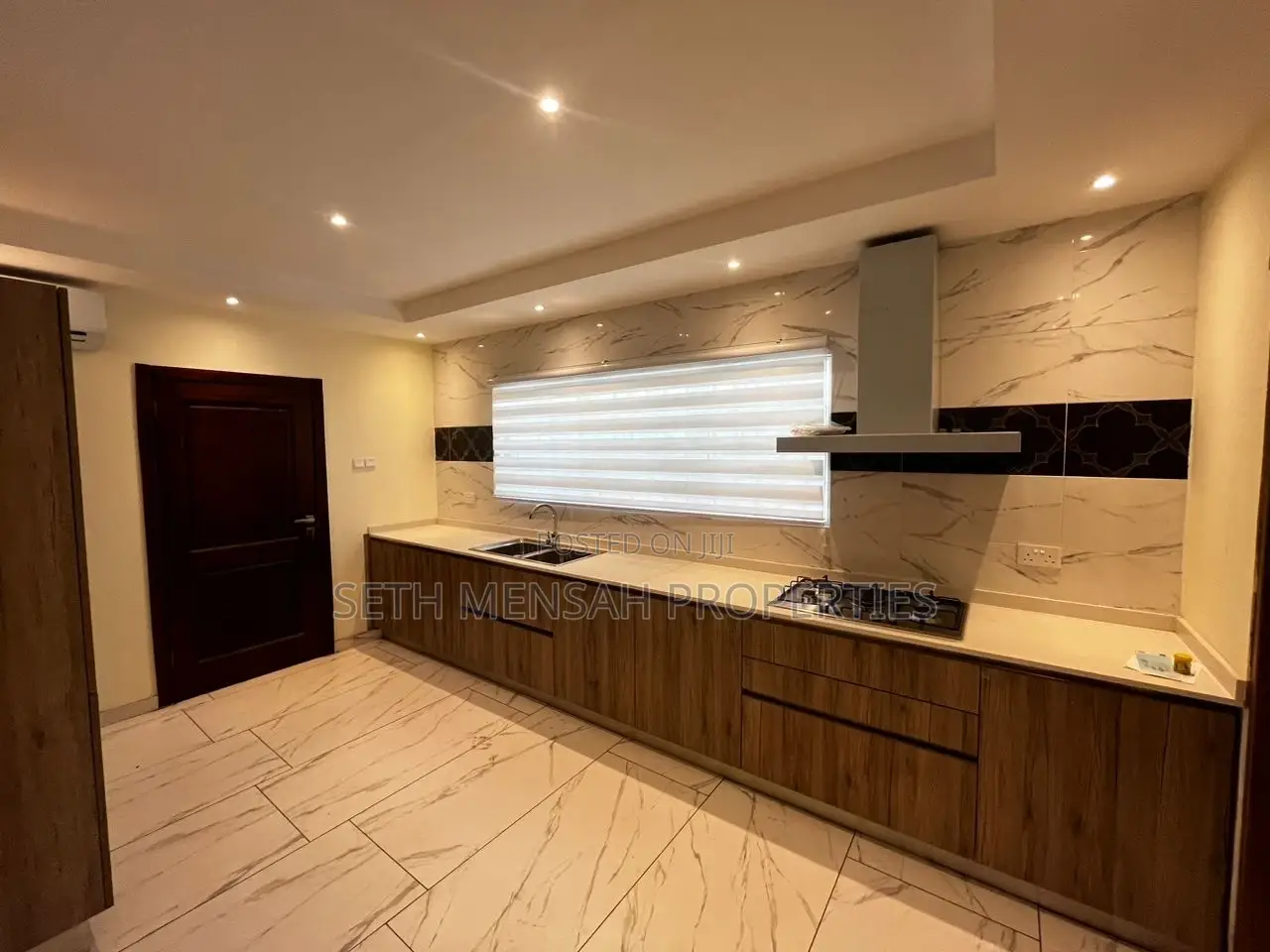 3bdrm House in Skm, Oyarifa for sale