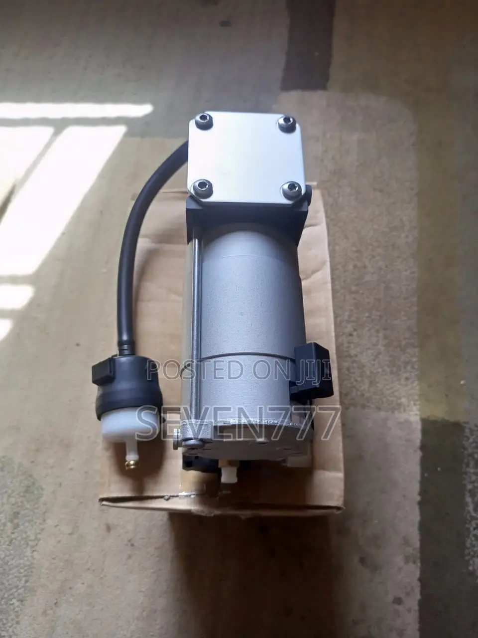 2018-2023 Range Velar/Sport/Vogue Air Compressor