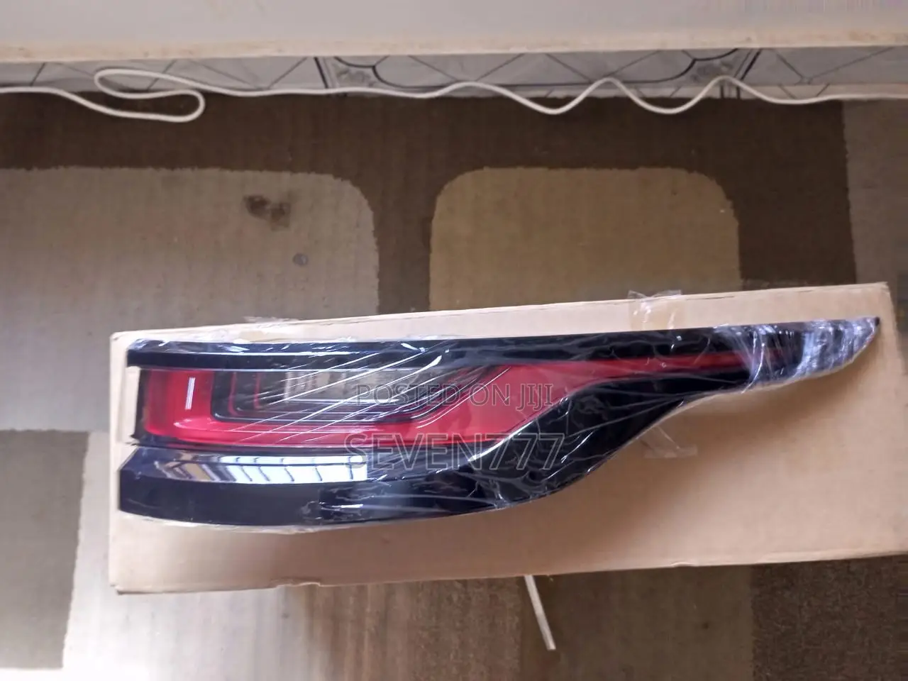 2018-2023 Range Velar Fender Tailight