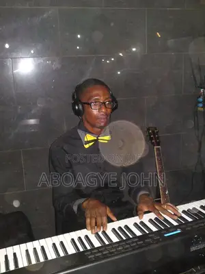 Church Keyboardist/Bassist/Lead Guitarist