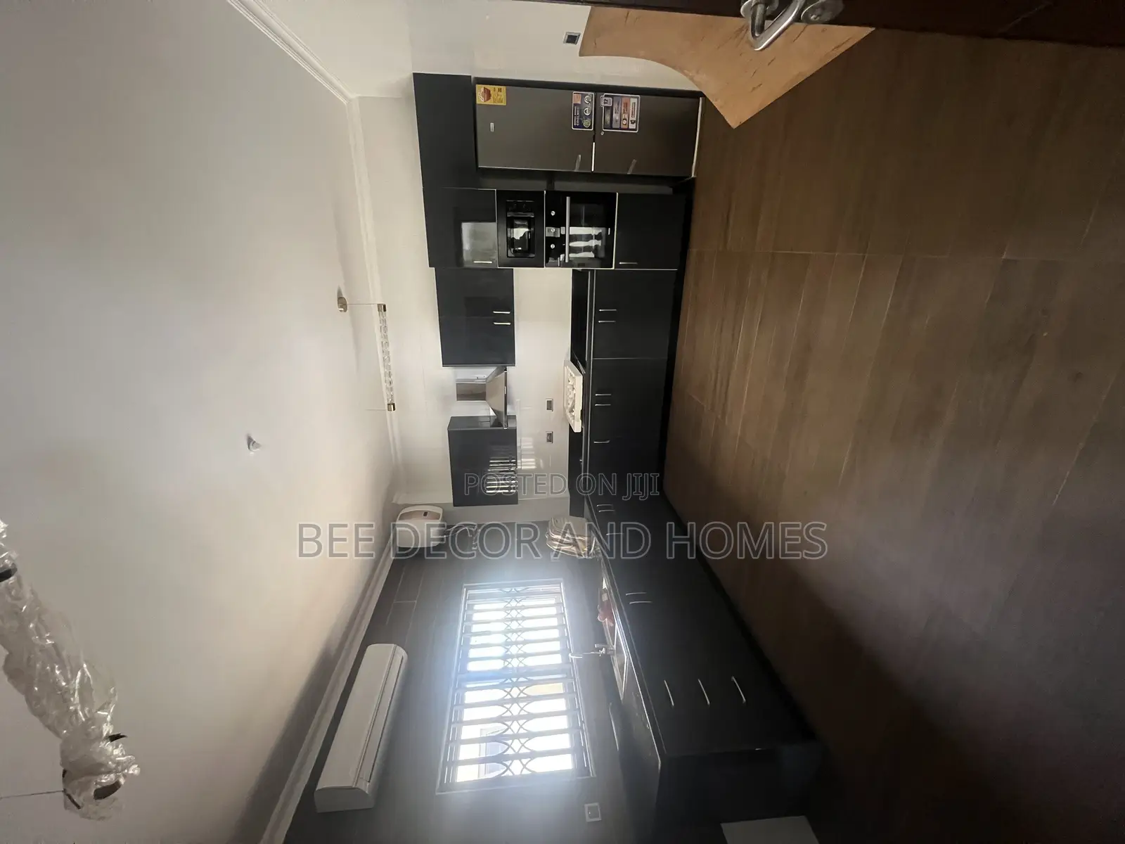 5bdrm Mansion in Bee Decor And Homes, East Legon for sale