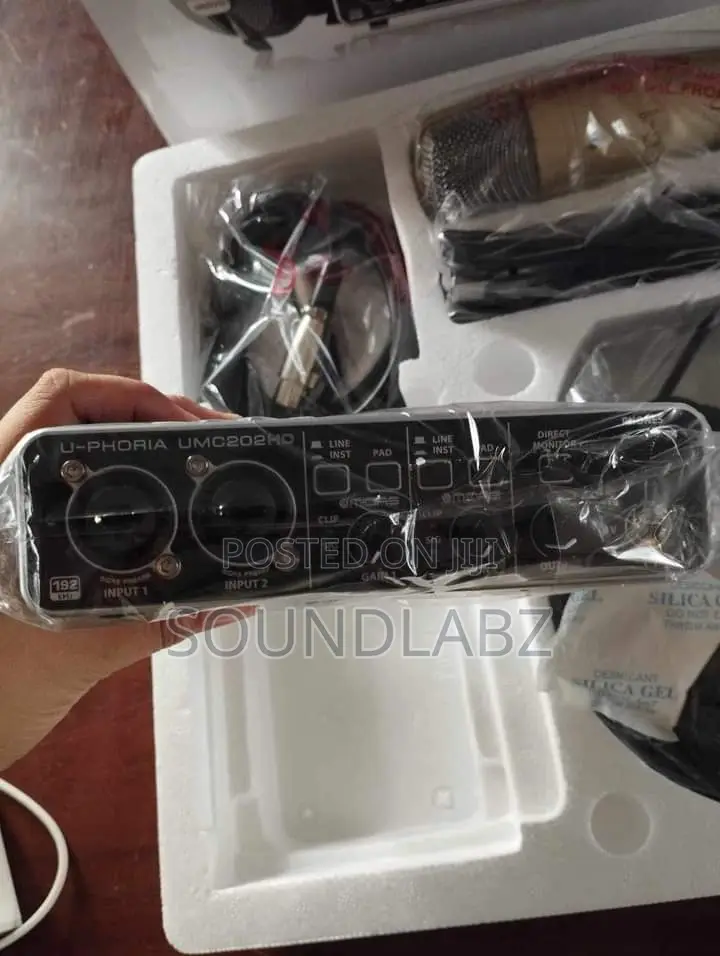 Behringer Recording / Podcasting Bundle Set U-Phoria Studio