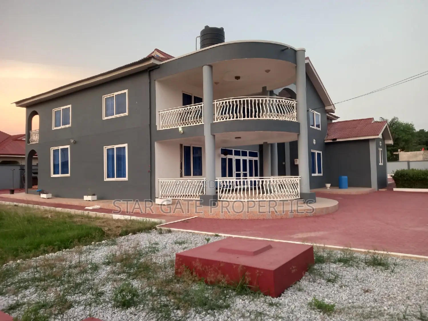 Furnished 5bdrm House in Star Gate Properties, Kumasi Metropolitan