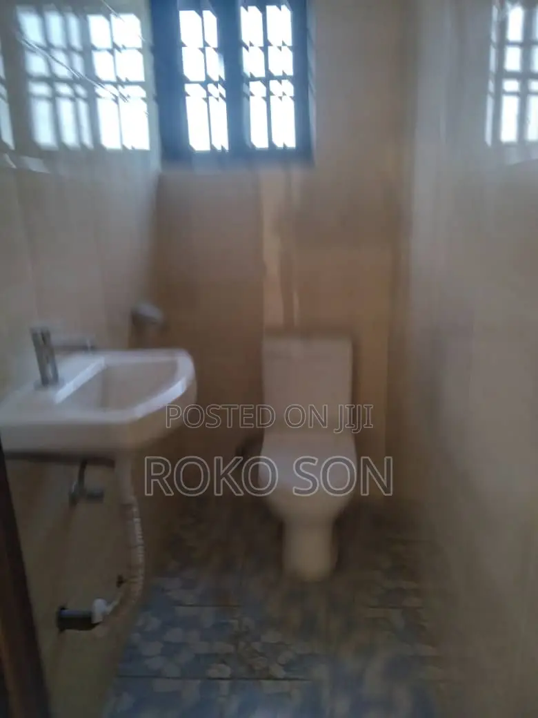 2bdrm Apartment in Dr Roko, Ofankor for rent