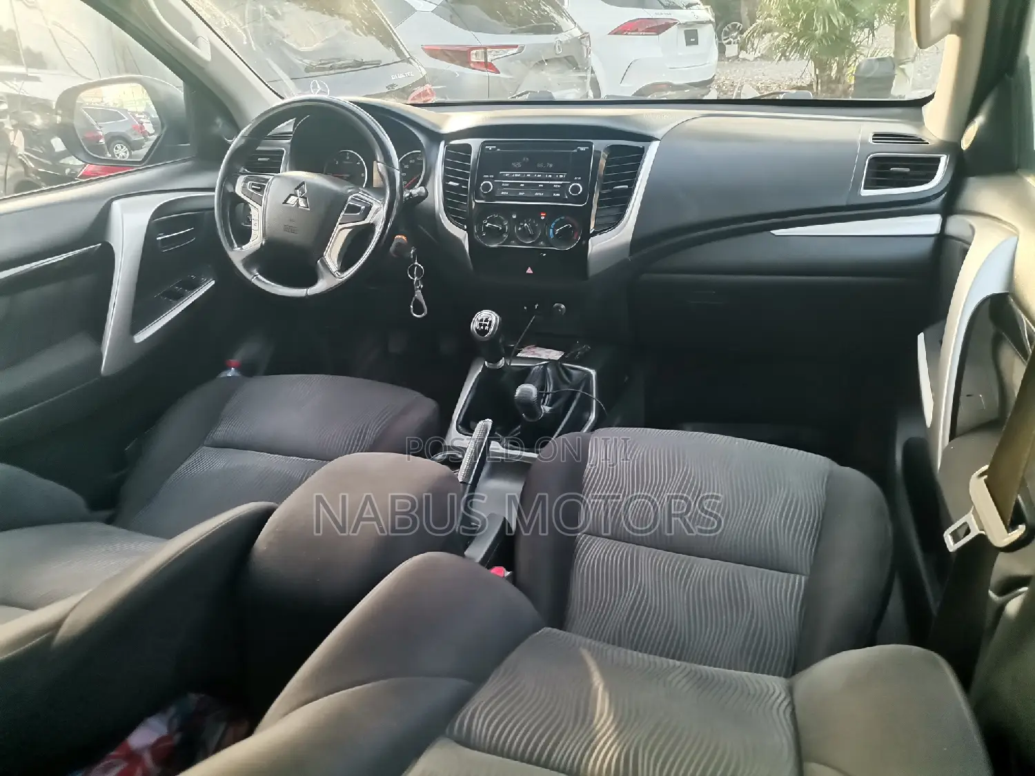 Mitsubishi Pajero 2020 Silver