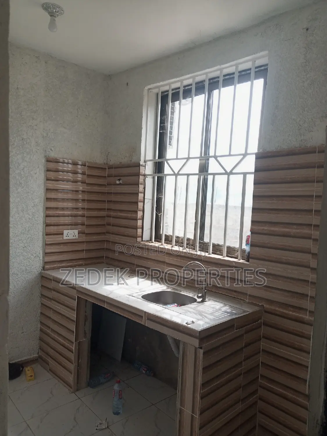1bdrm Room & Parlour in Franko Estate for rent