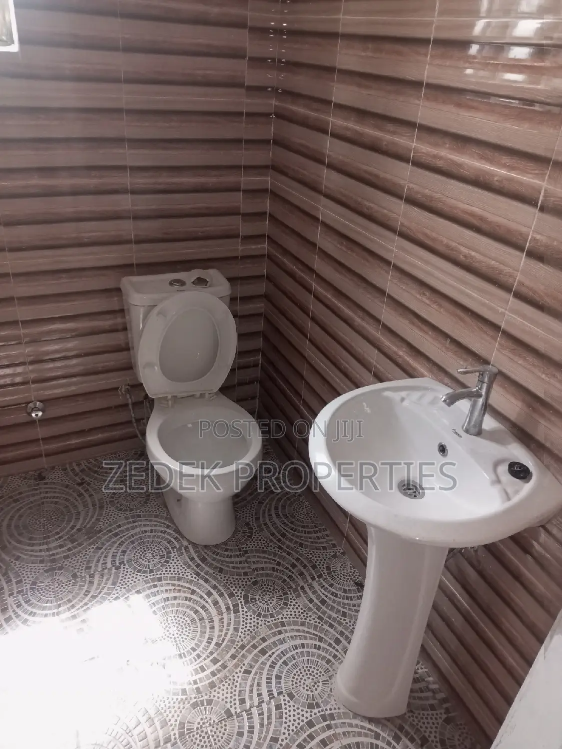 1bdrm Room & Parlour in Franko Estate for rent