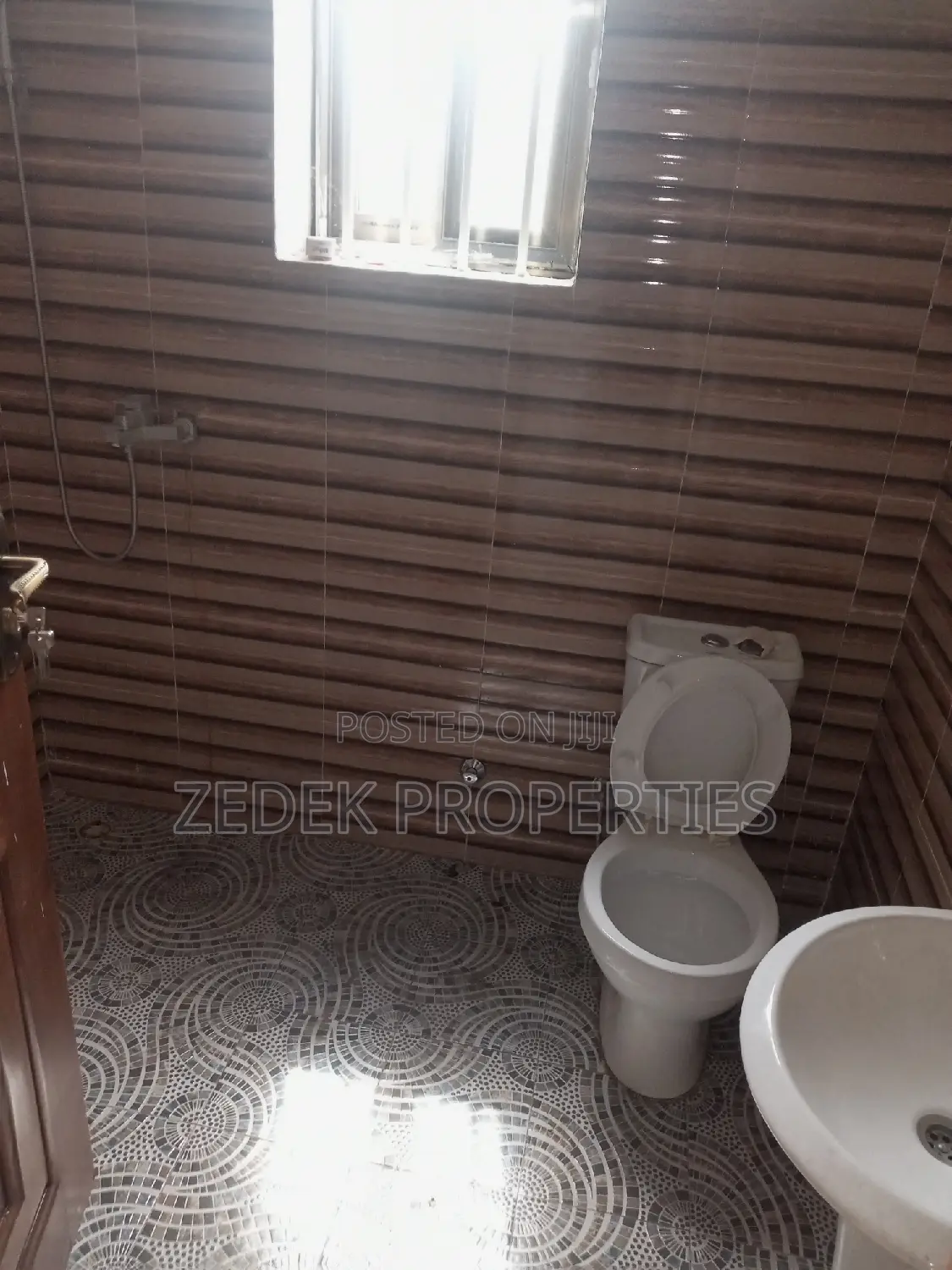 1bdrm Room & Parlour in Franko Estate for rent