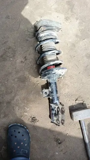 Hyundai Elantra 2012 Front Shocks