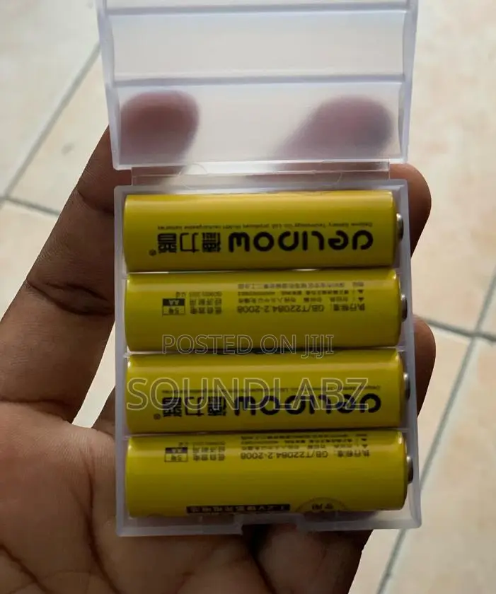 4× 3400mah 18650 3.7v Li-ion Rechargeable Batteries And Case