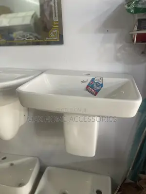 Basin With Short Pedestal