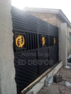 Tyl Metal Gate