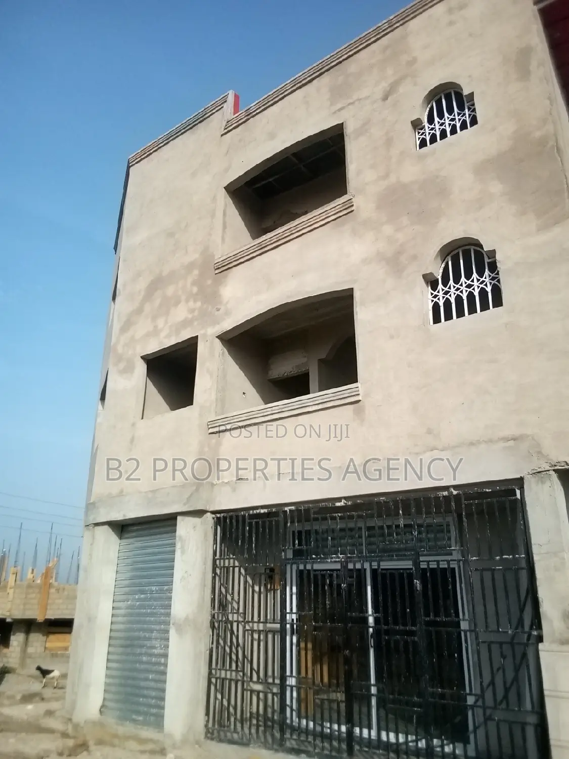 12bdrm Block of Flats in B2Properties Agency, Kumasi Metropolitan