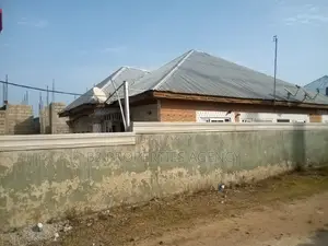 12bdrm Block of Flats in B2Properties Agency, Kumasi Metropolitan