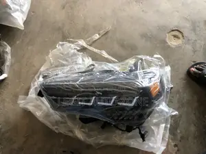 Toyota 4runner 2018-2020 Headlight