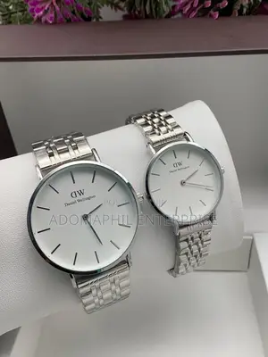 Anti-Fade Authentic Daniel Wellington Couple Watch