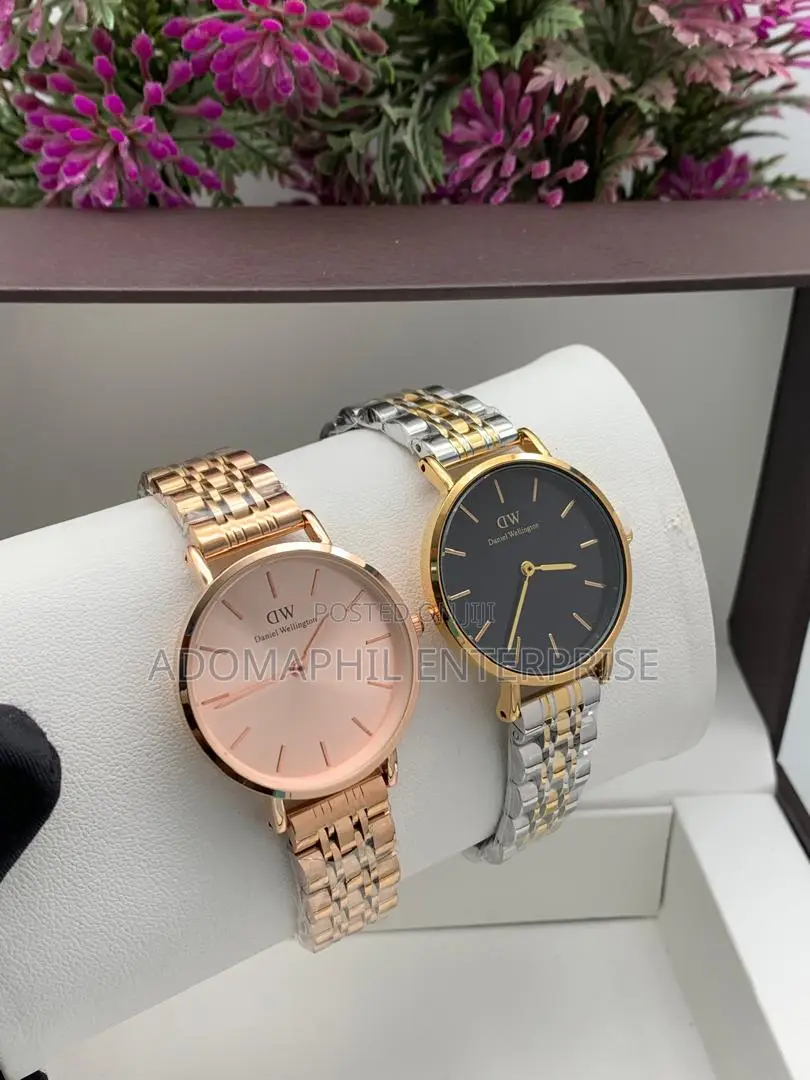 Anti-Fade Authentic Daniel Wellington Couple Watch