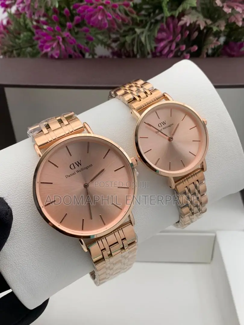 Anti-Fade Authentic Daniel Wellington Couple Watch