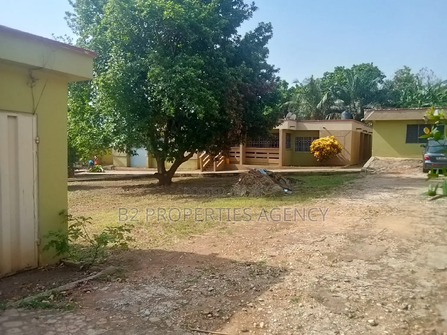 7bdrm House in B2Properties Agency, Kumasi Metropolitan for sale