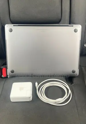 Laptop Apple MacBook Pro 2020 16GB Intel Core i5 SSD 512GB