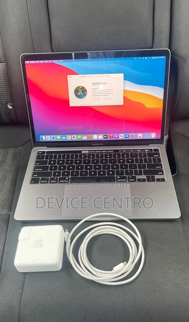 Laptop Apple MacBook Pro 2020 16GB Intel Core I5 SSD 512GB in East