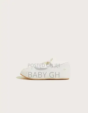 Patent Heart Embroidered Walker Shoes Ivory