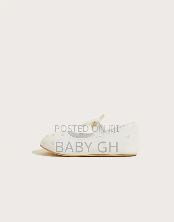 Patent Heart Embroidered Walker Shoes Ivory