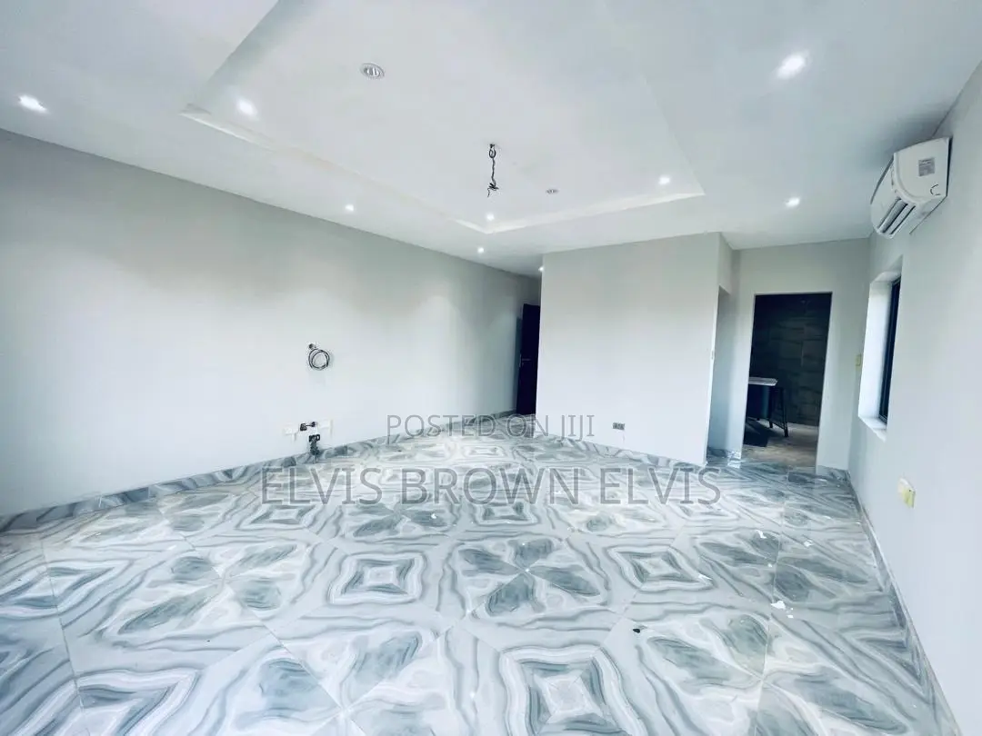 4bdrm House in Botwe Lakesid for sale
