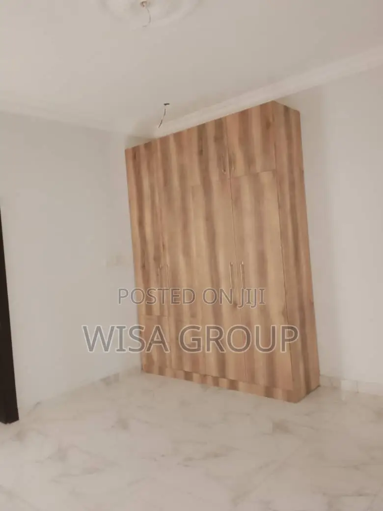 5bdrm Duplex in Wisa Groups, Accra Metropolitan for rent