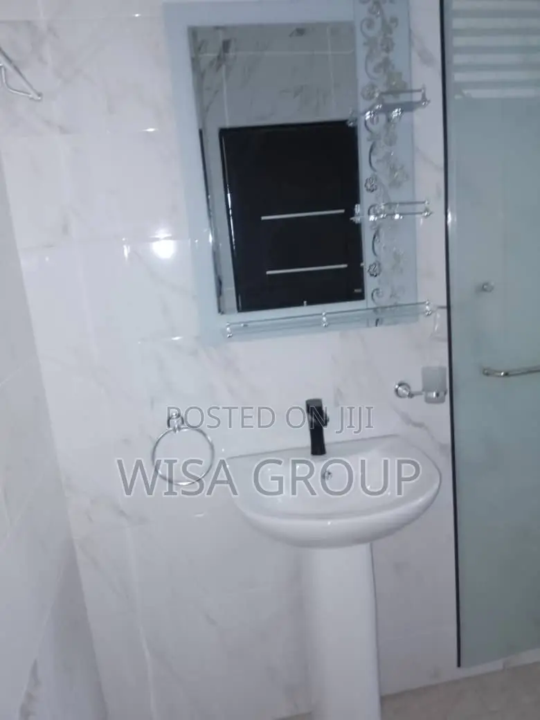 5bdrm Duplex in Wisa Groups, Accra Metropolitan for rent