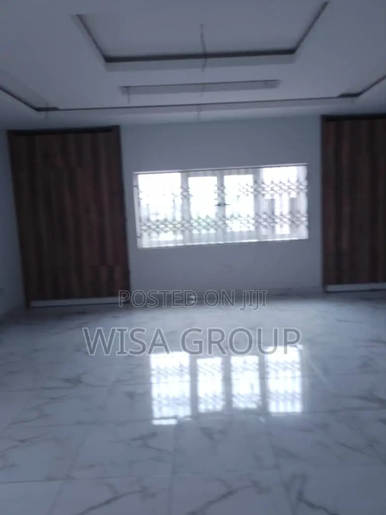 5bdrm Duplex in Wisa Groups, Accra Metropolitan for rent