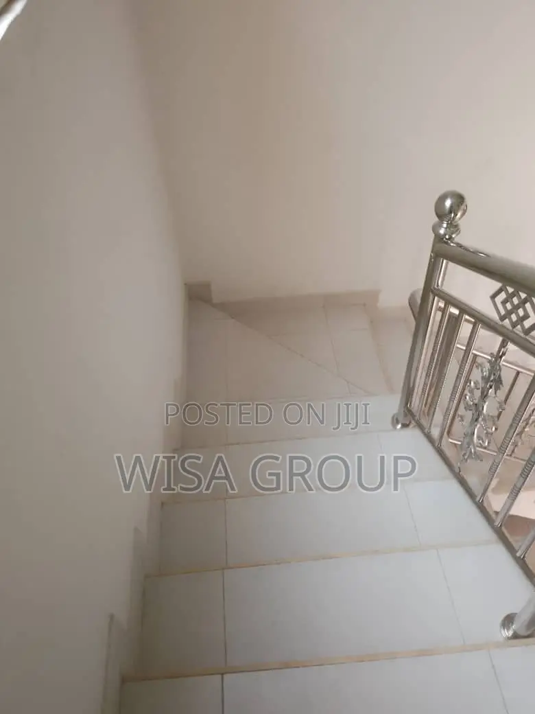 5bdrm Duplex in Wisa Groups, Accra Metropolitan for rent