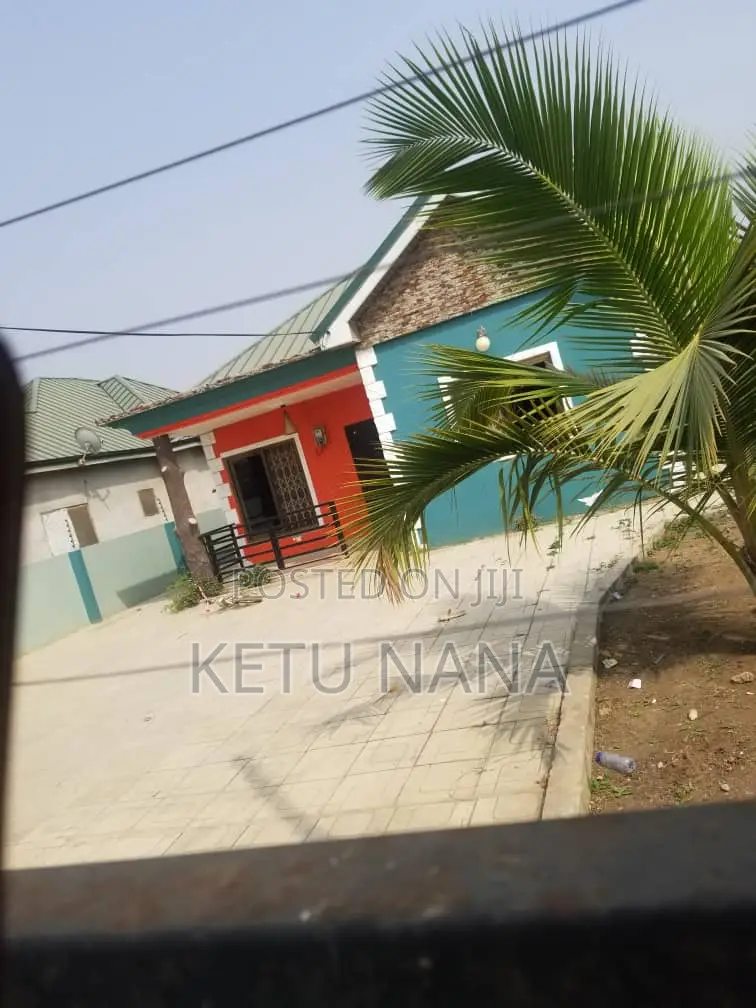 3bdrm Bungalow in Millennium City, Awutu Senya East Municipal for sale