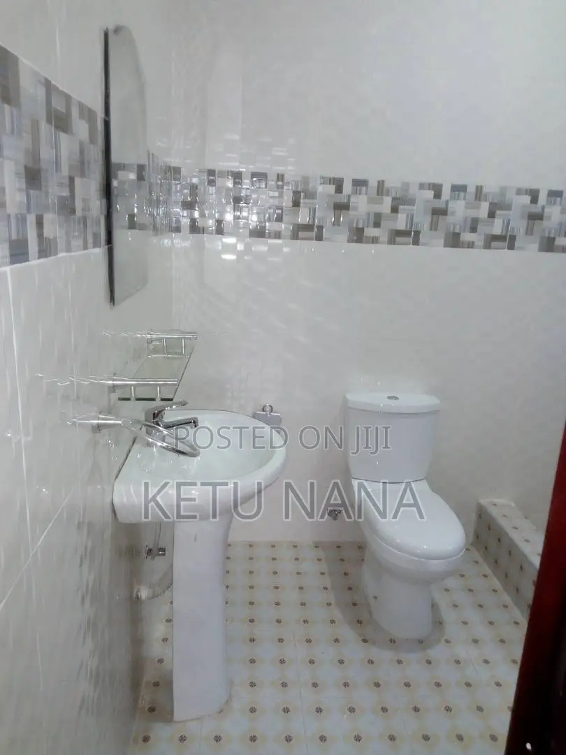 3bdrm Bungalow in Millennium City, Awutu Senya East Municipal for sale
